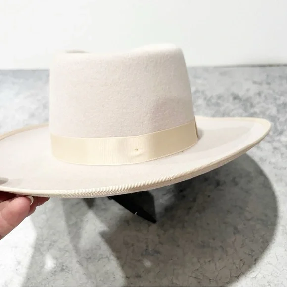 NWT Gigi Pip MONROE RANCHER - IVORY Hat Cowboy Western Size 57
